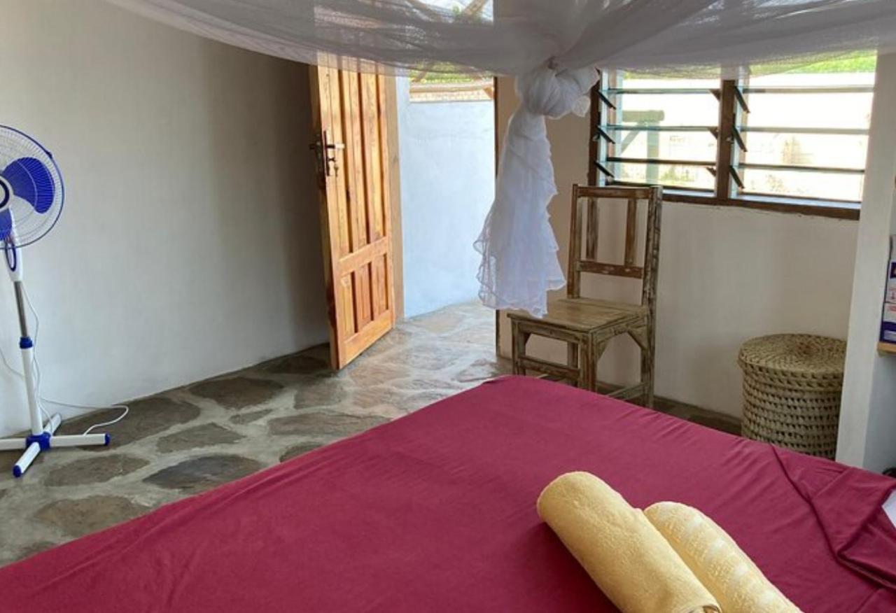 Poa Poa House B&B Watamu Bagian luar foto